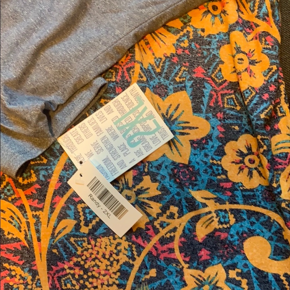 LuLaRoe Randy - Picture 2 of 4